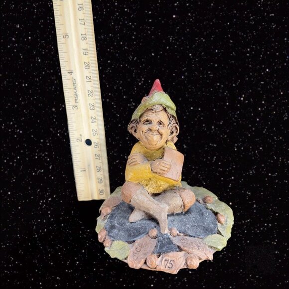 Tom Clark Gnome Figurine 1975 Vintage Studios Davidson NC Pixie W Book Figure - Picture 5 of 9
